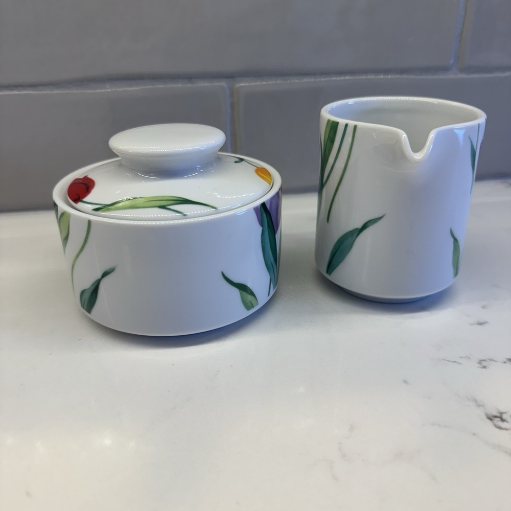 Studio Nova Flourish Tulip Print Sugar Bowl with Lid & Matching Creamer - Picture 2 of 11